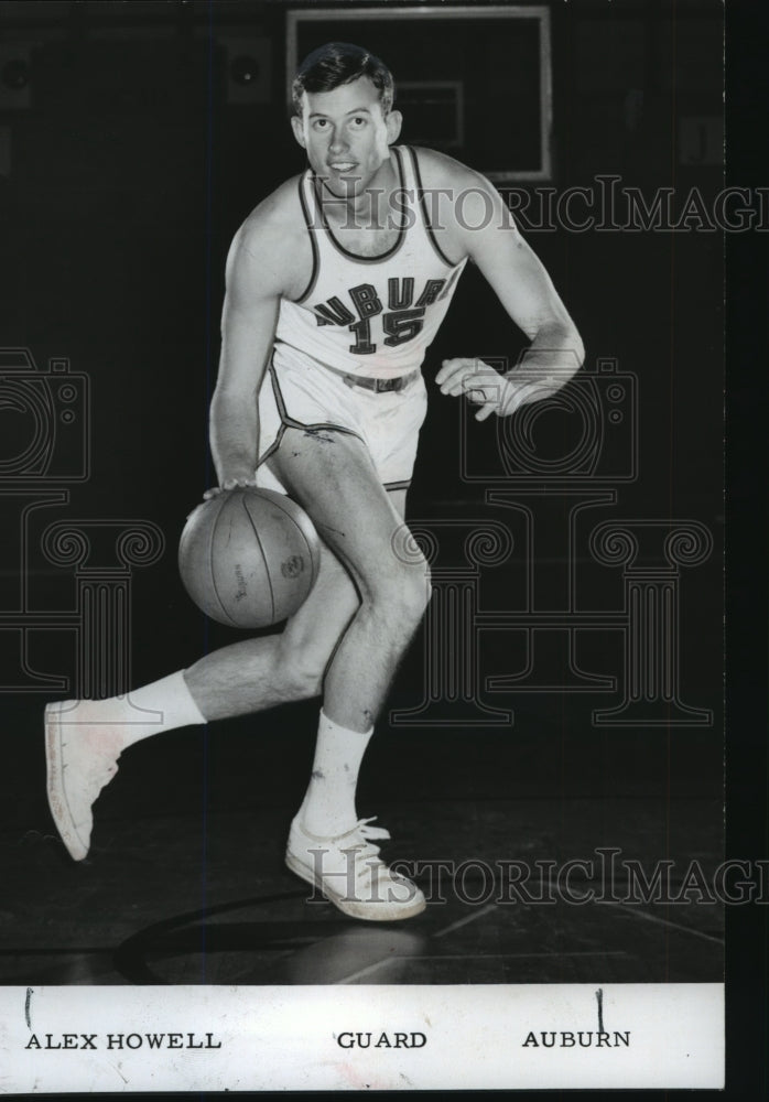 1968 Press Photo Auburn University Basketball Player Alex Howell Dribbles Ball- Historic Images