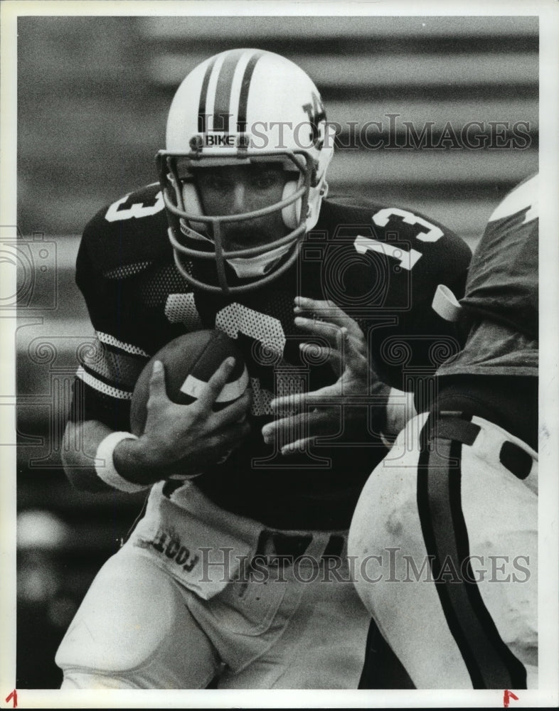 1983 Press Photo Auburn University football Quarterback Ken Hobby - abns06328- Historic Images
