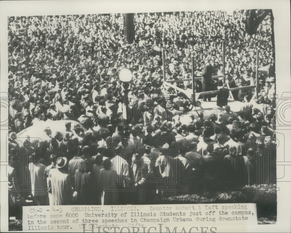 1952 Press Photo Senator Robert Taft Speaks at University of Illinois- Historic Images