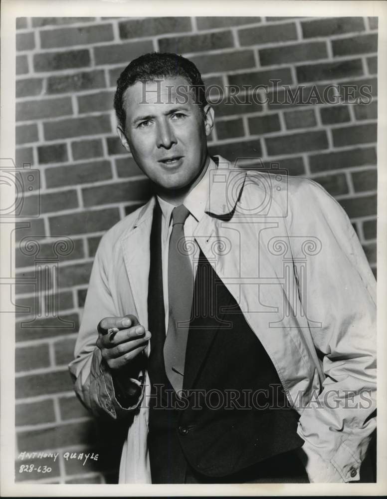 1957 Press Photo Actor Anthony Quayle - pip17219- Historic Images