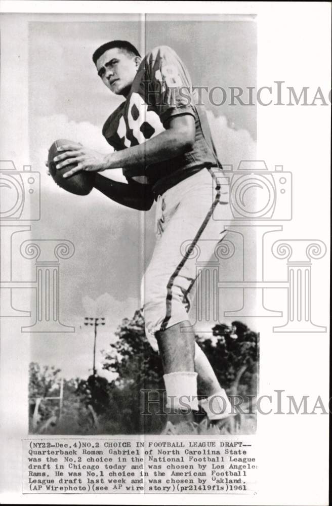 1961 Press Photo North Carolina State Football Quarterback Roman Gabriel- Historic Images