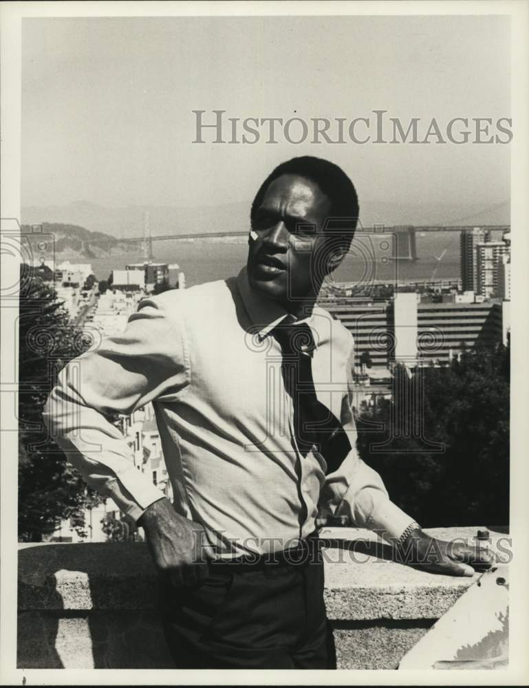 1982 Press Photo Football player O. J. Simpson in "Cocaine and Blue Eyes"- Historic Images
