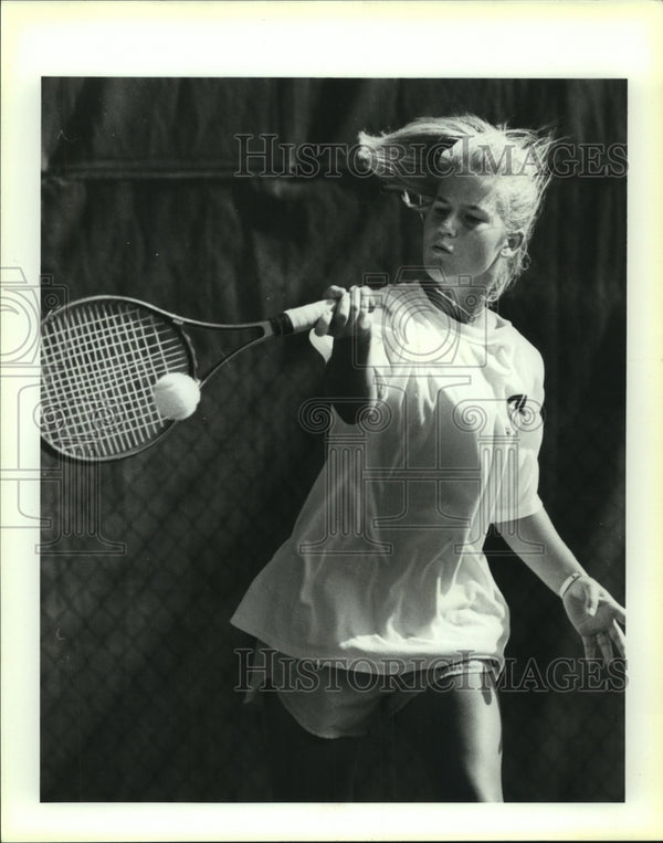 1992 Press Photo Kristin Hunter Alamo Heights High School Tennis 1992-press-photo-kristin-hunter-alamo-heights-high-school-tennis