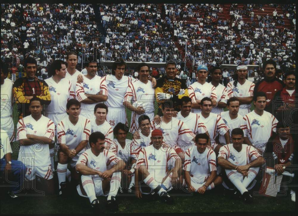 1996 Press Photo Mexican Soccer Team Portrait - sas23084- Historic Images
