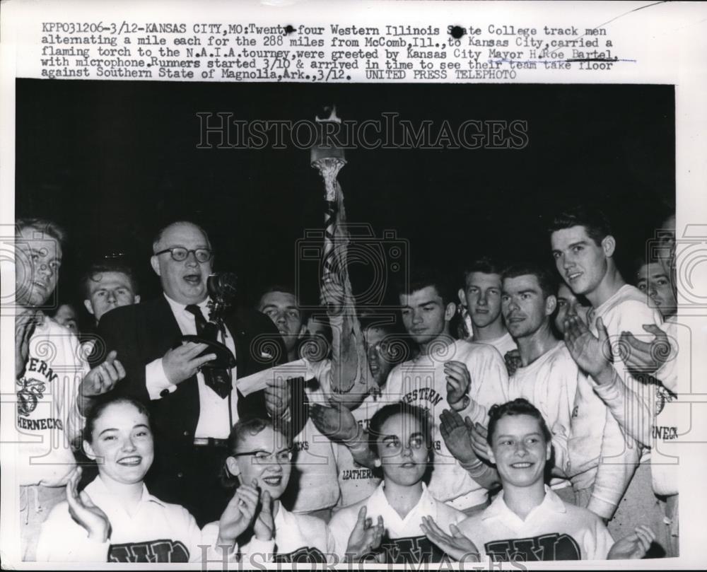 1957 Press Photo Western Ill track teams runs torch 200 odd miles - nec53044 - Historic Images