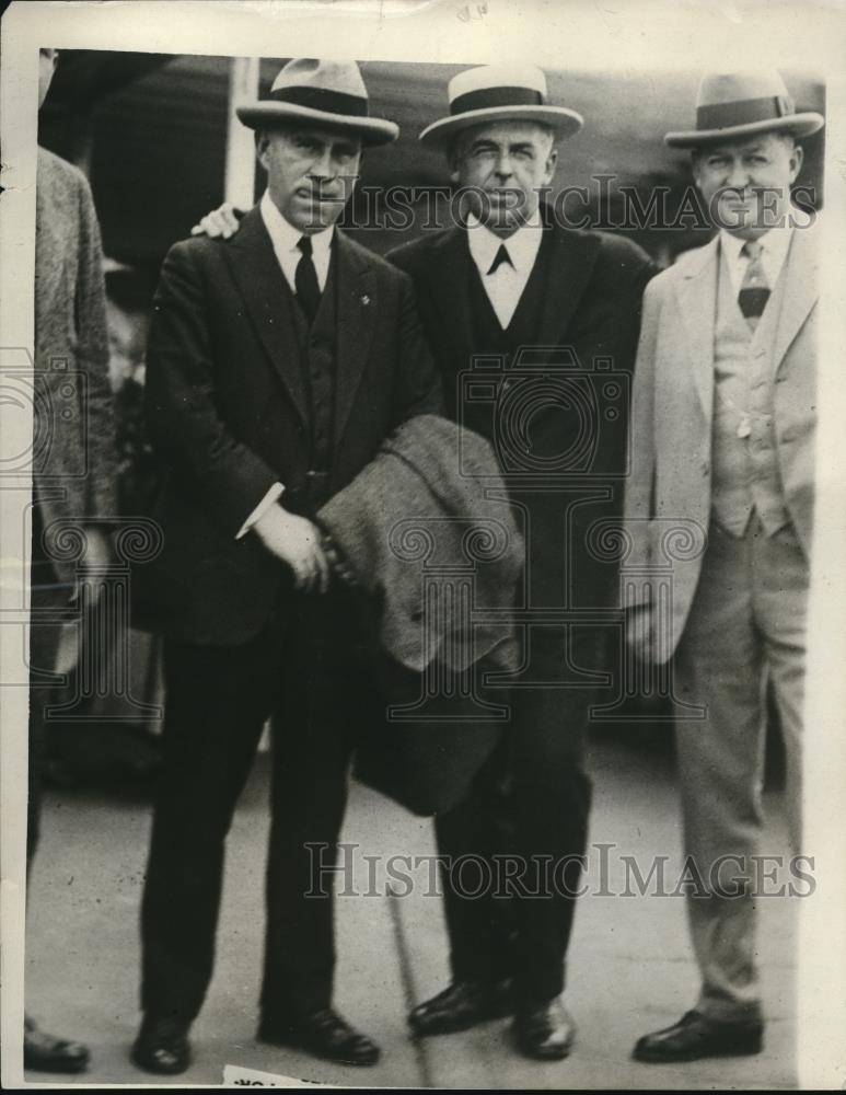 1929 Press Photo Tim McGrath. Deo P Flynn boxing mgr & Don Shields - Historic Images