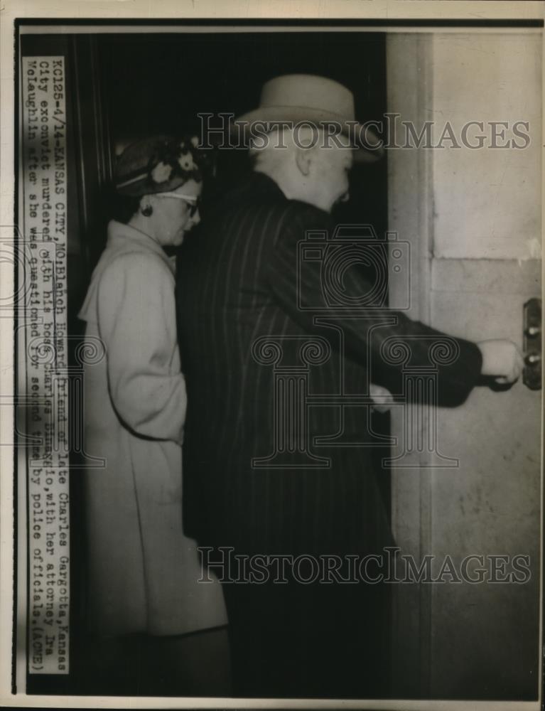 1950 Press Photo Blanch Howard, friend of late Charles Gargotta, Kansas - Historic Images
