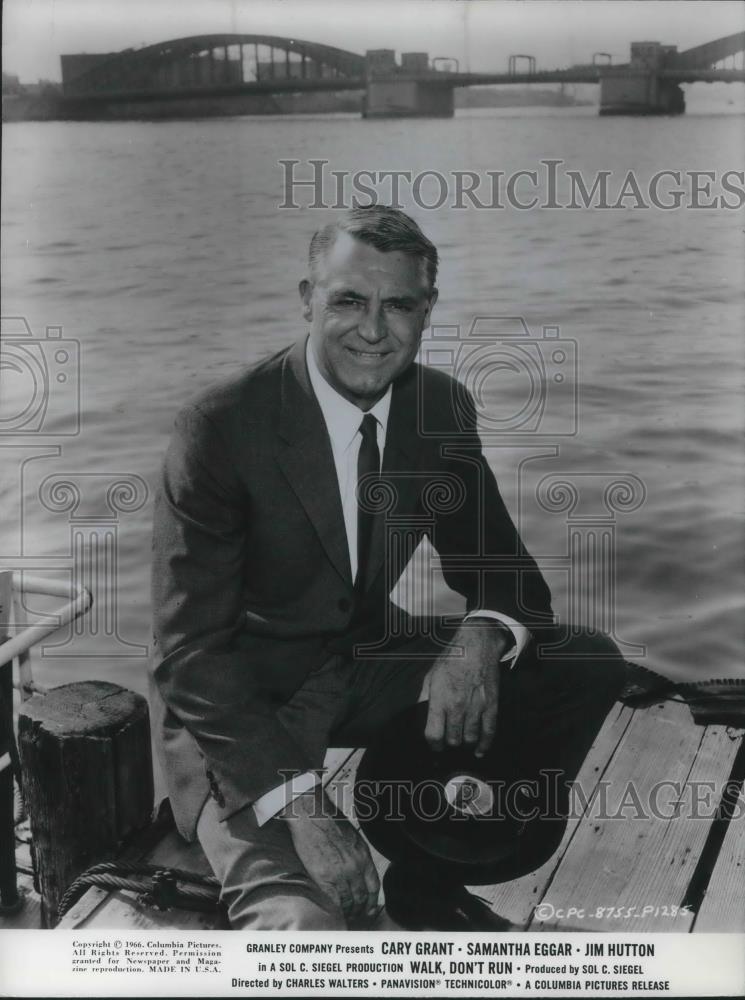1966 Press Photo Cary Grant in Walk Don't Run - cvp13940