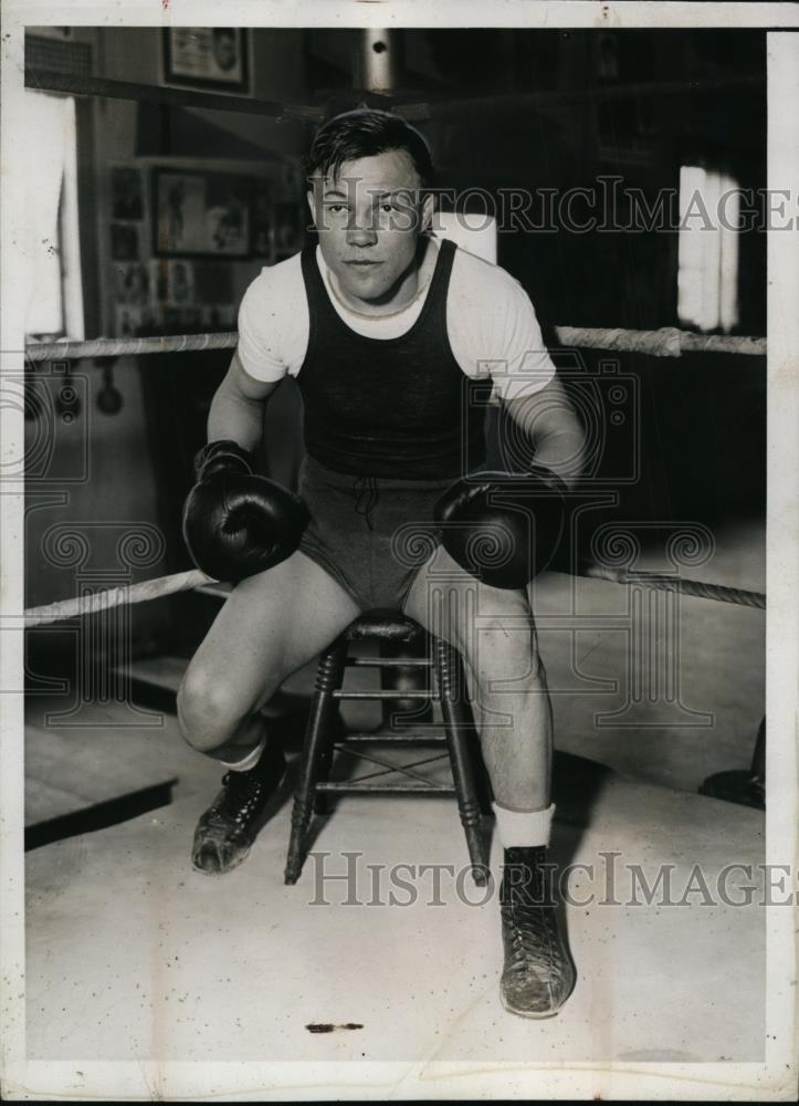 1935 Press Photo Lou Ambers trains for upcoming fight against Tony Canzoneri - Historic Images