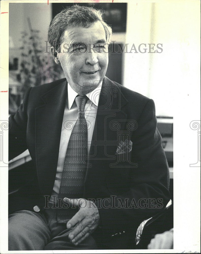 1984 Press Photo Dick Francis - Historic Images
