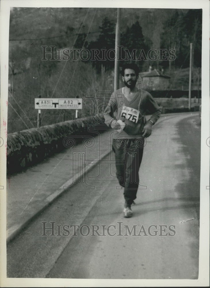 1960 Bermudian David Robinson In Great Walk-Historic Images