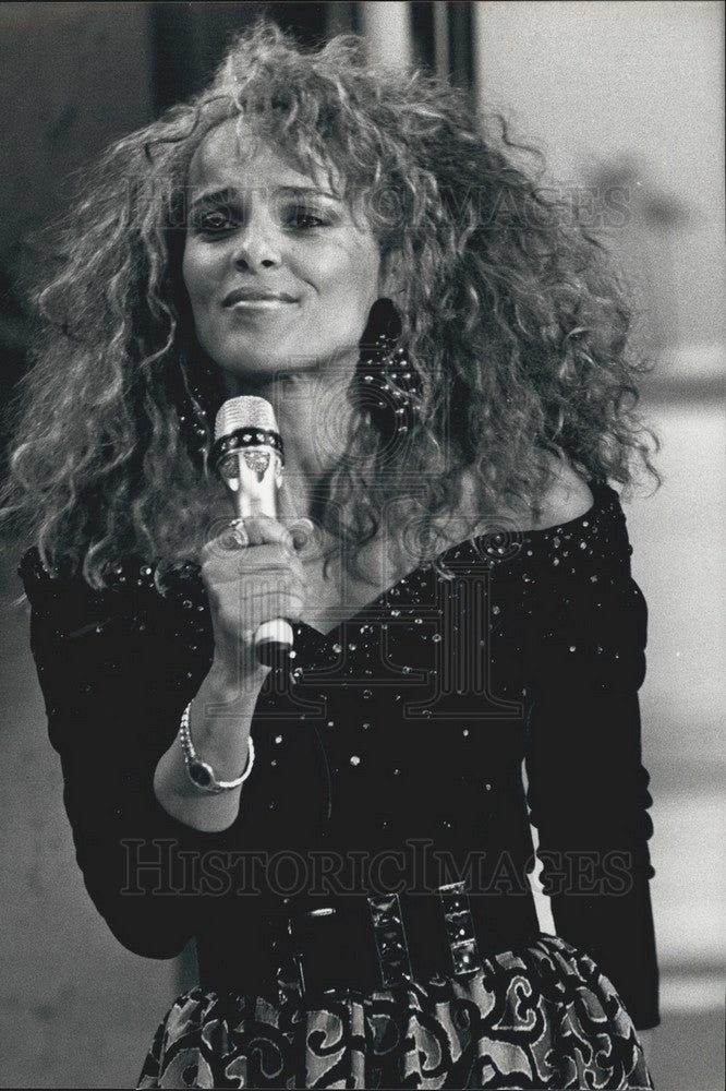 1989 Press Photo Singer,Shari Belafonte - KSB09137 - Historic Images