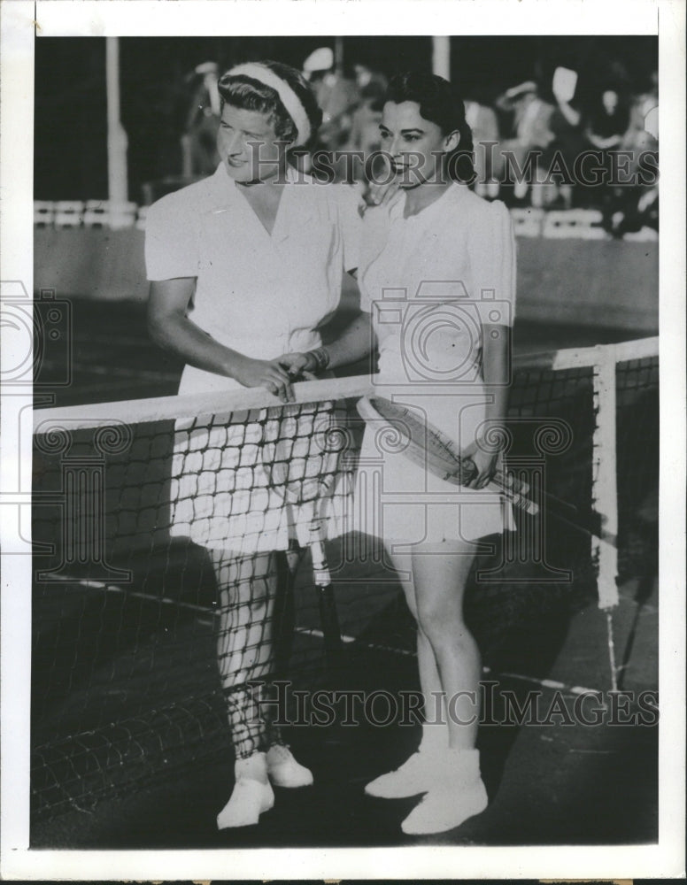1941 Press Photo Dorothy May Bundy Mary Teran Tennis - RRQ56873 - Historic Images