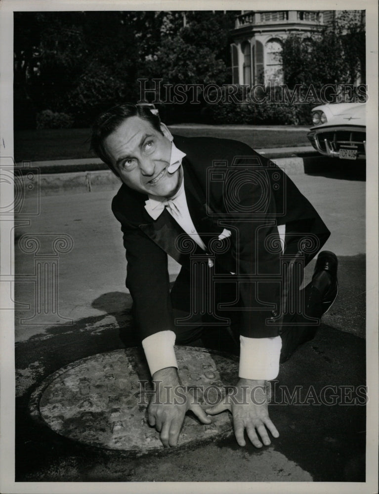 1961 Press Photo Sid Caesar GE Theater Sunday Devil - RRW13539 - Historic Images