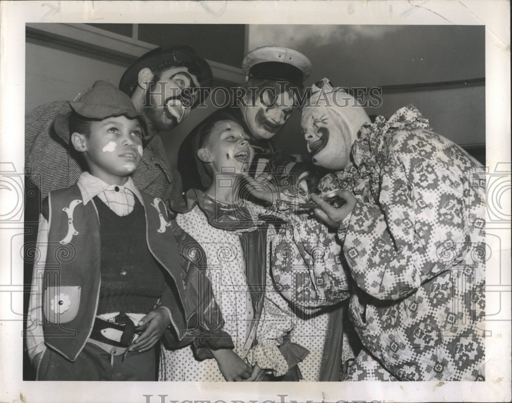 1950 Press Photo Magnetic Magic Chicago Fair Bobo - RRW54777 - Historic Images