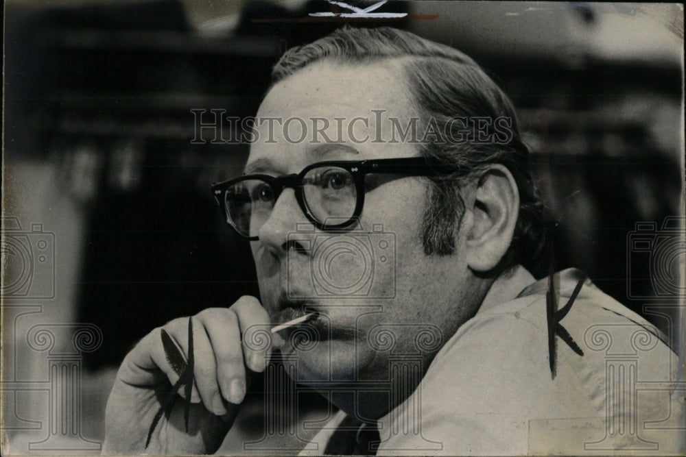 1975 Press Photo Bill Clark Reporter - RRW70977 - Historic Images