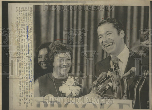 1976 Press Photo Senator Edward Brooke & Wife Remigin Seeking Divorce 