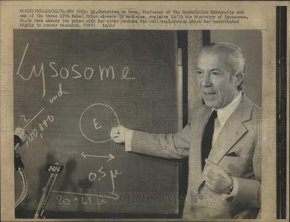 1974 Press Photo Nobel Prize winner Dr Christian De Duve Rockefeller University - Historic Images