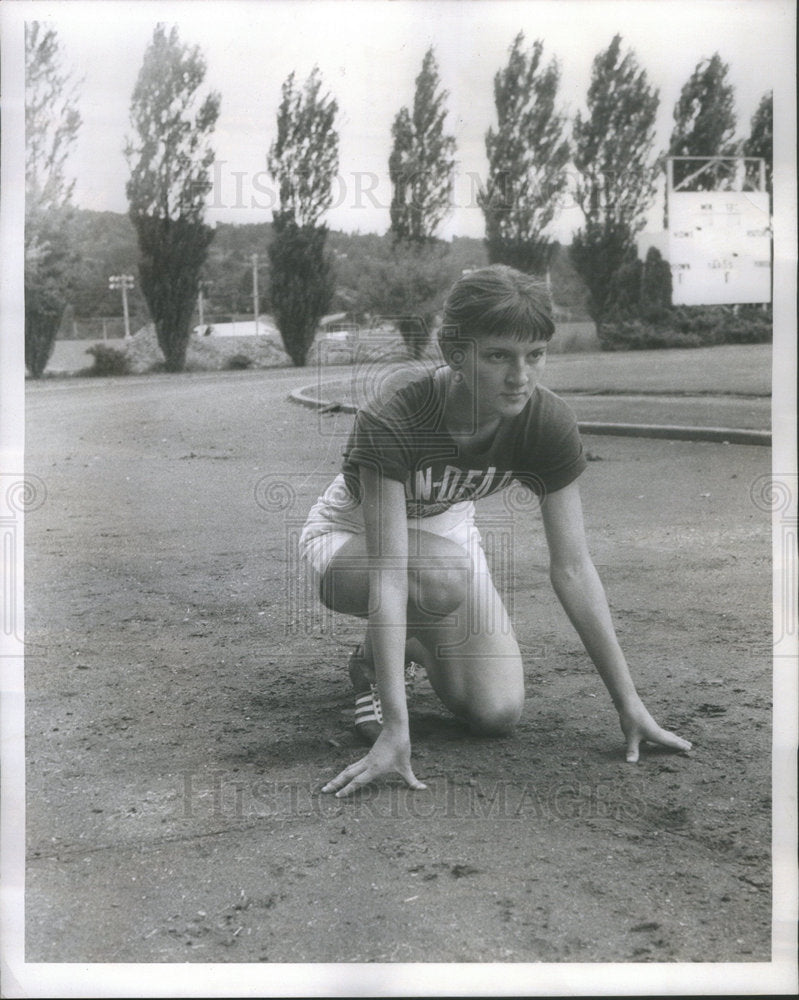 1957 Runner Marcia Cosgrove - Historic Images