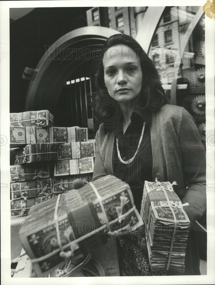 1975 Press Photo ABC News Correspondent Ann Medina - Historic Images