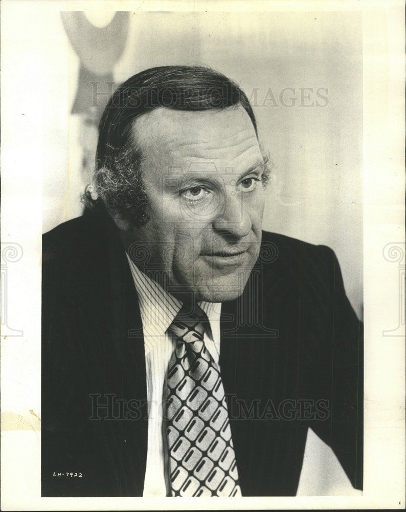 1977 Press Photo Preston Robert Tisch American Chairman CEO Loews Corp Chicago - Historic Images