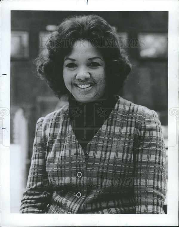 1975 Press Photo Carole Simpson Nbc Network News Correspondent Operati