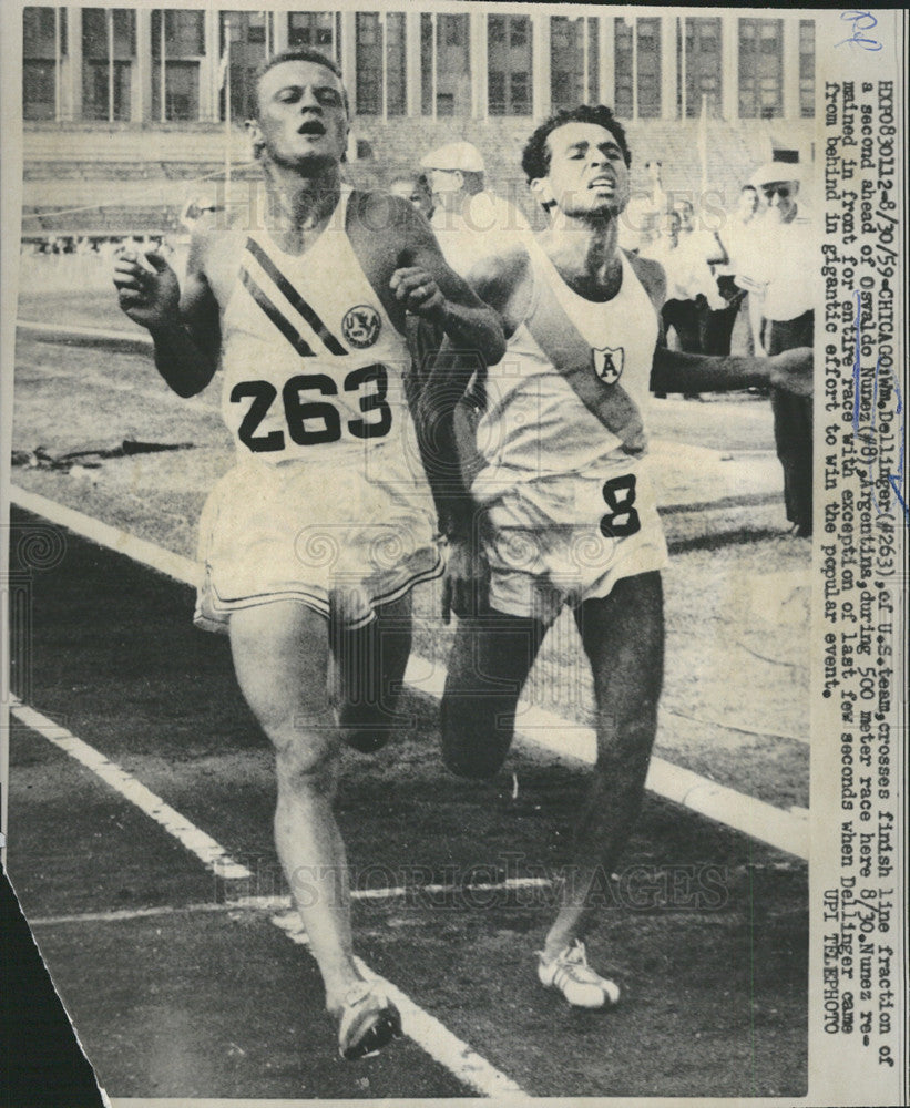 1959 Press Photo William Dellinger of U.S., crosses finish line - Historic Images