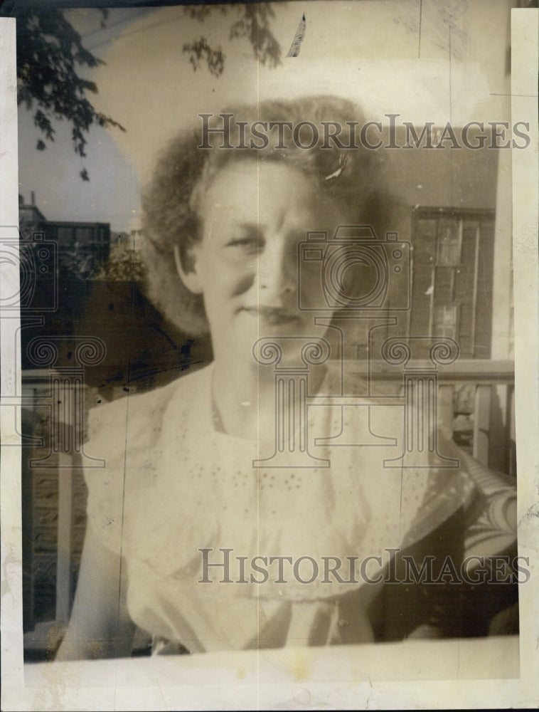 1950 Bernadette Desmarais went missing in 1950. - Historic Images