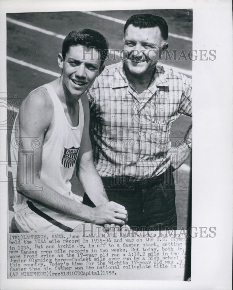 1958 Press Photo Archie San Romania & Son Archie Jr Both Track Stars in Olympics - Historic Images