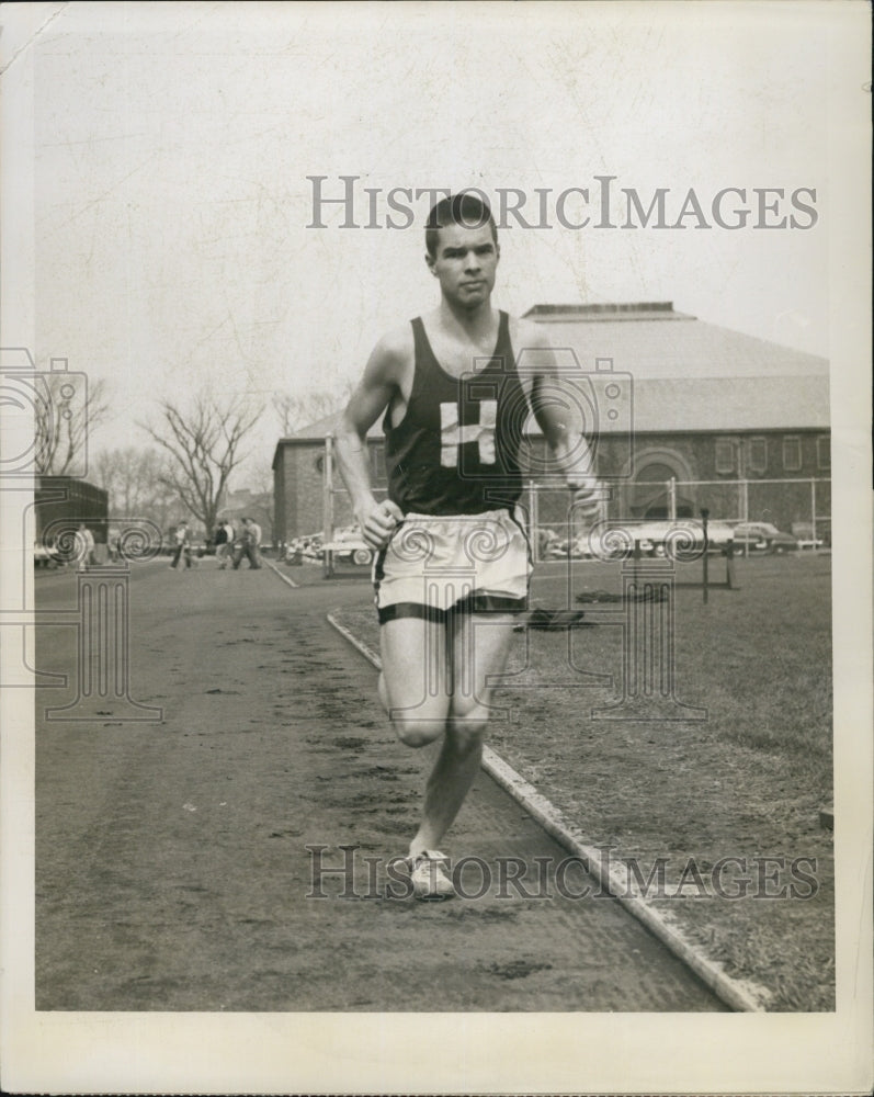 1956 Press Photo Kenneth Wilson of Harvard Will Run Mile Against Yale - Historic Images