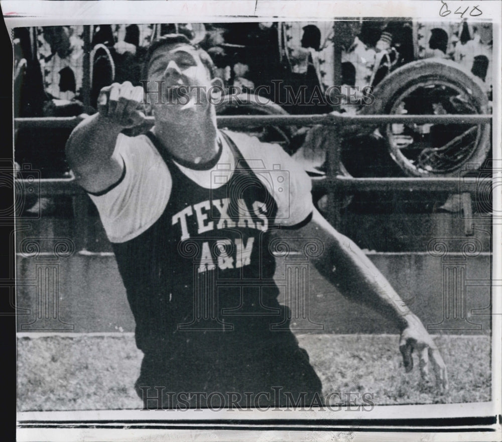 1956 Press Photo Randy Matson, World Record Holder of Shot-Putting - Historic Images