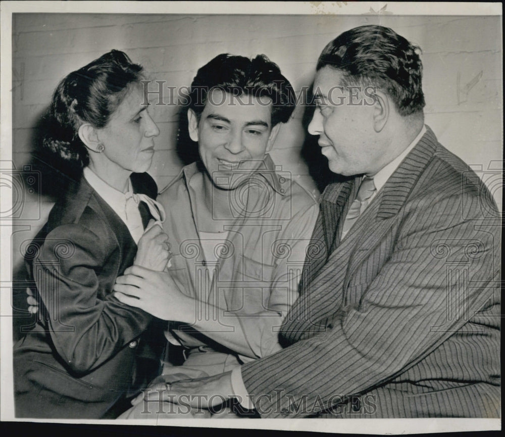 1950 Fred Barela death sentence inmate visit from parents-Historic Images
