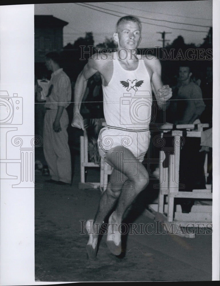 1959 Press Photo Jim Grelle Is Sprint Winner In Nortwest AAU Track Meet - Historic Images