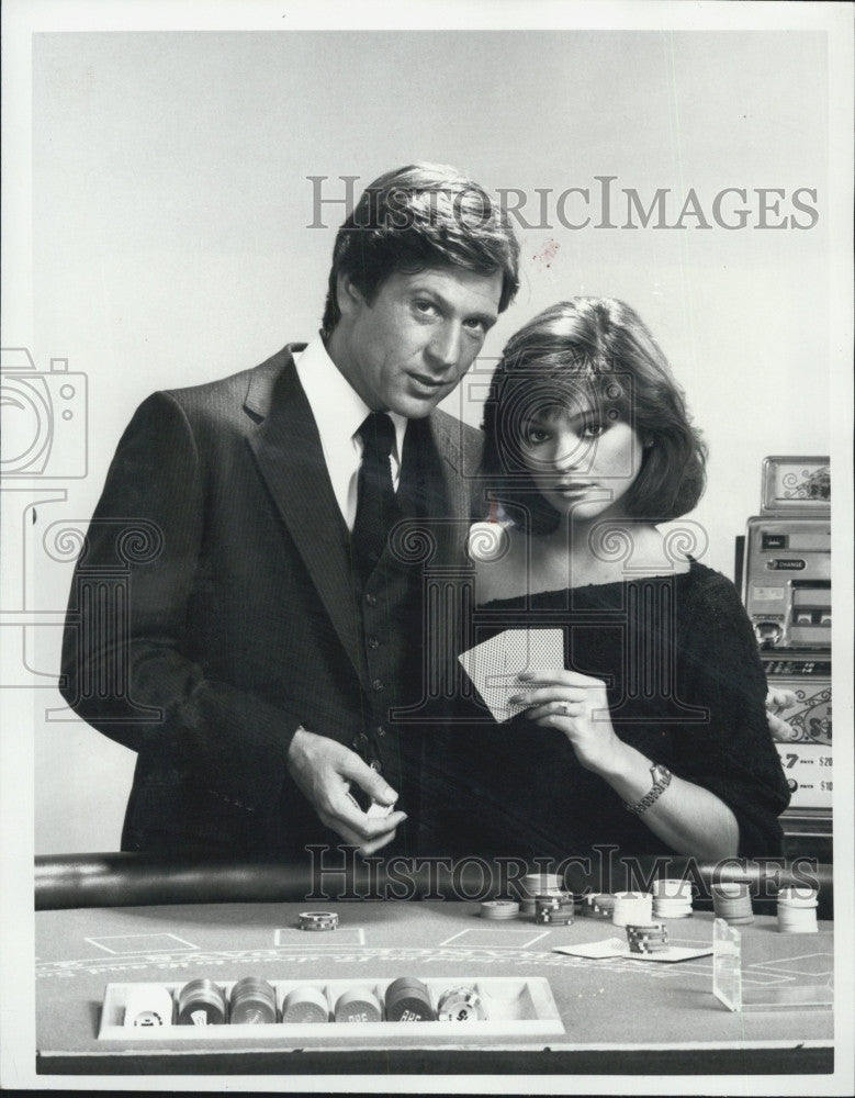 Press Photo Valerie Bertinelli and Michael Brandon in "The Seduction of Gina" - Historic Images