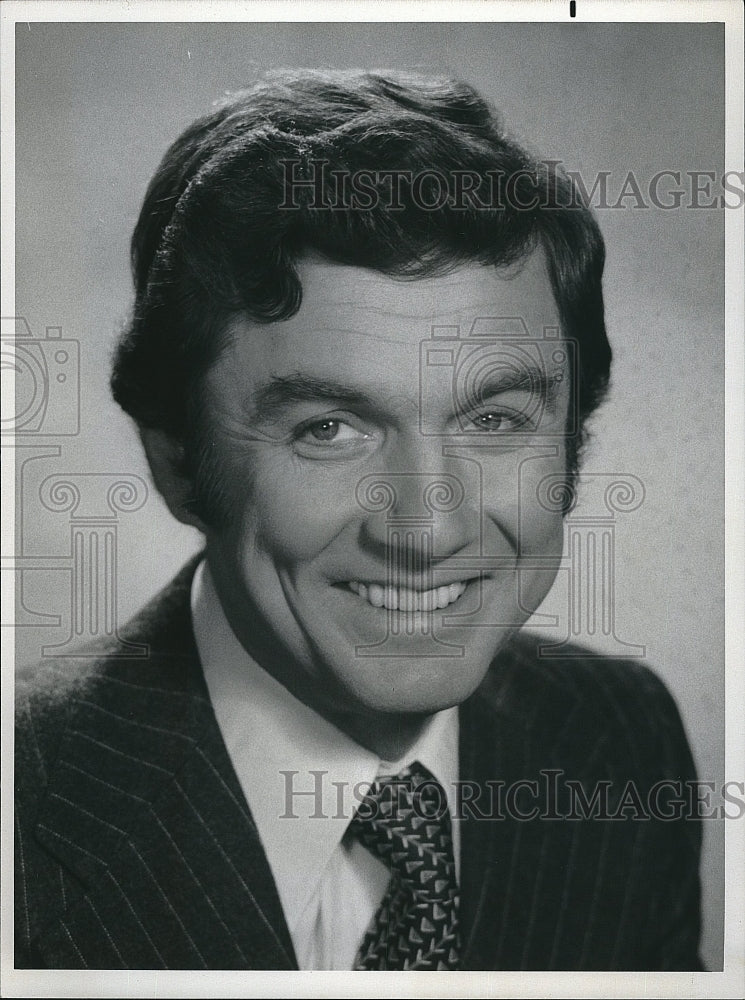 1975 Press Photo Art James American TV Television Game Show Host Concentration - Historic Images