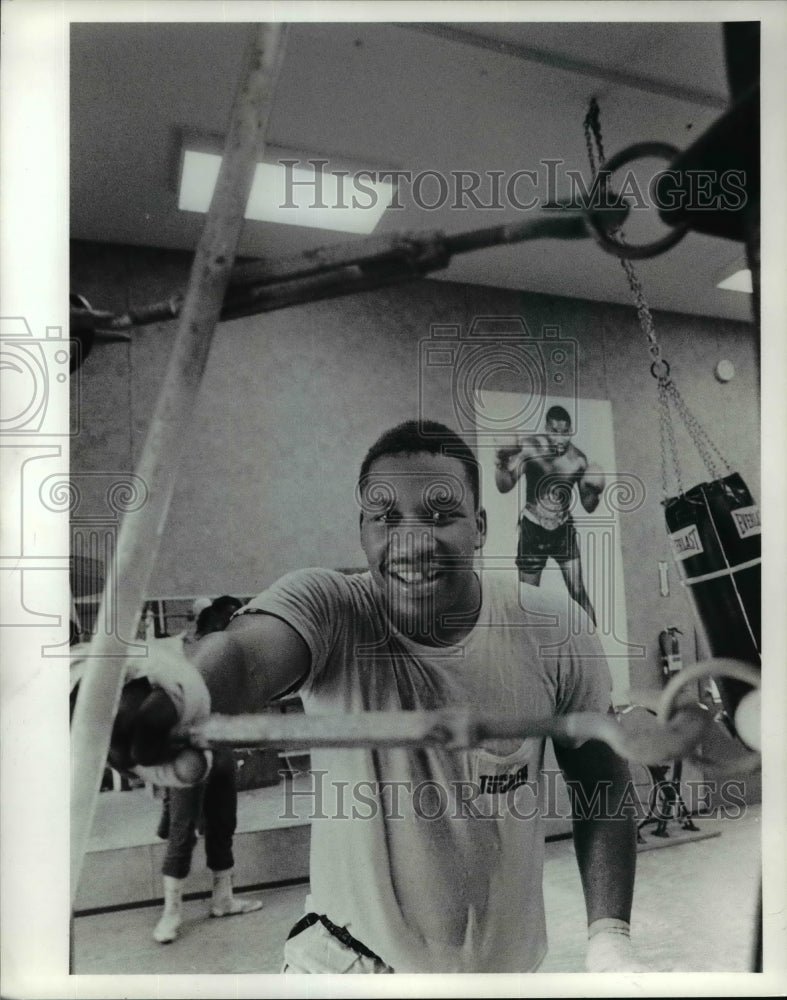 Press Photo Tim Witherspoon during training in the ring - cvb52027 - Historic Images