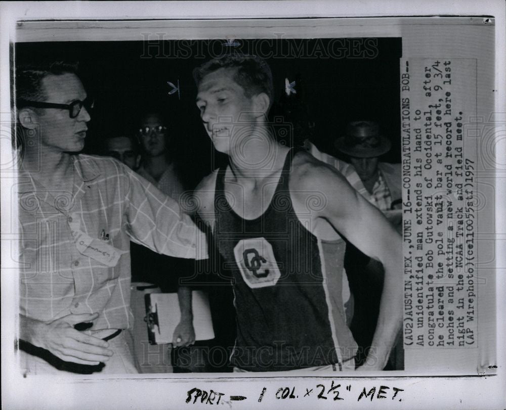 1957 Press Photo Bob Gutowski pole vault world record - Historic Images