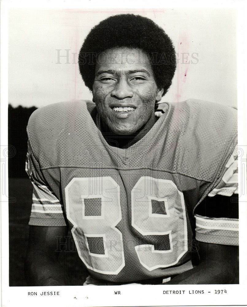 1975 Press Photo Ron Jessie NFL Detroit Lions Yuma USA - Historic Images