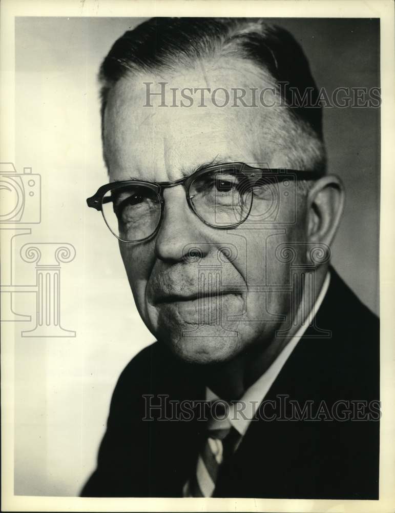 1963 Don Goddard, Senior ABC News Correspondent.-Historic Images