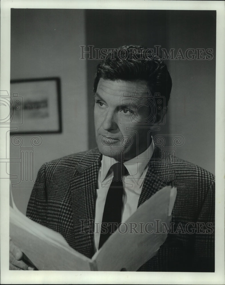 1969 Press Photo Actor Robert Stack - mjp35414 – Historic Images