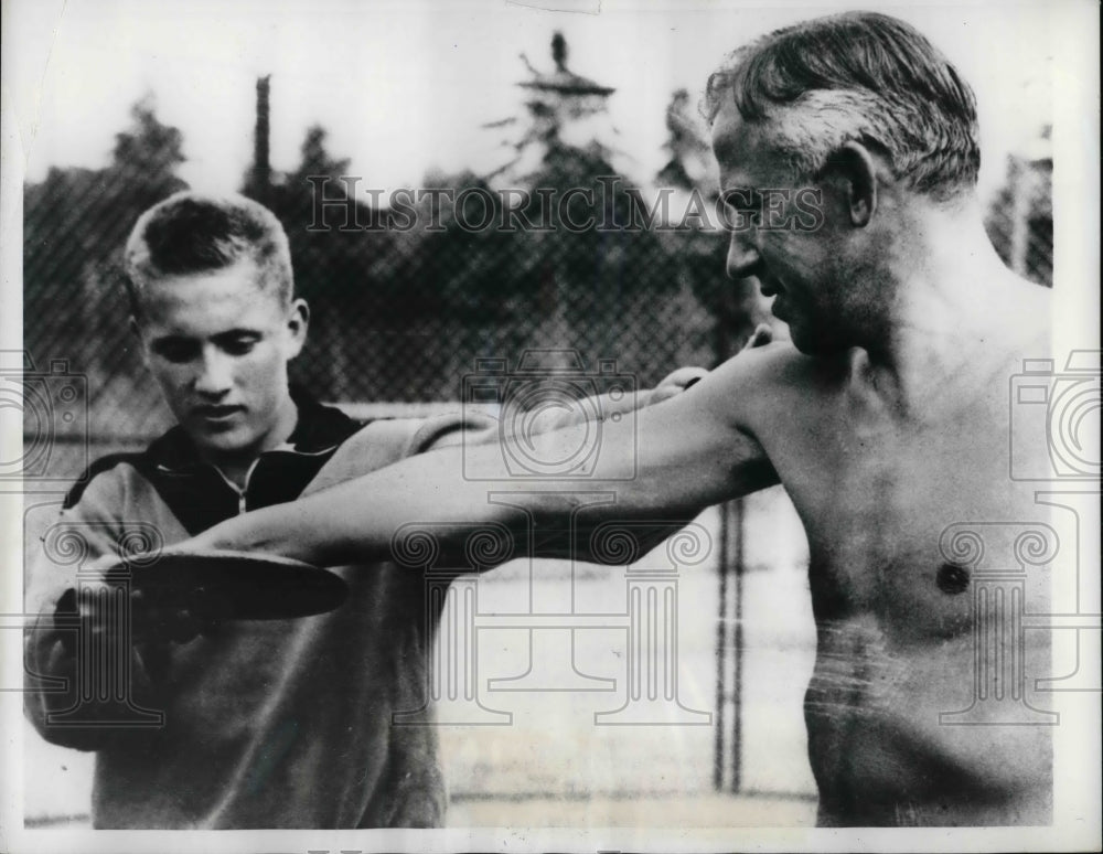1957 Lennart Strandberg, son Bobby  - Historic Images