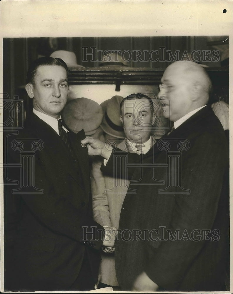 1927 Capt. FA Grabfelder, VP ET Whiter, mgr FG Roth, Cleveland - Historic Images
