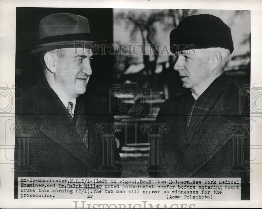 1950 Press Photo Dr.Milton Helpern and Dr.Ralph Miller in Manchester Court House - Historic Images