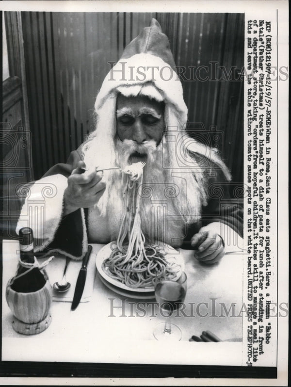 1957 Press Photo Santa Claus Eats Spaghetti In Rome Italy Historic Images 1957-press-photo-santa-claus-eats-spaghetti-in-rome-italy-historic-images