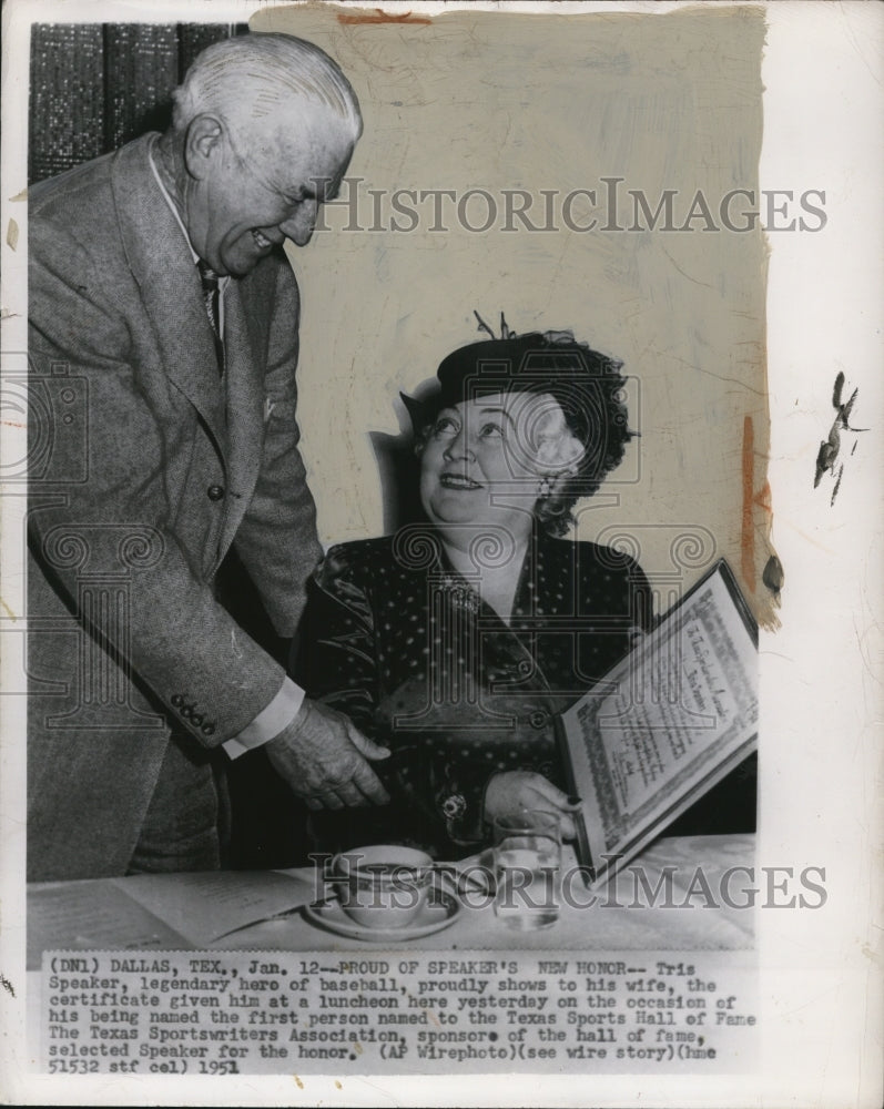 1932 Press Photo Mr and Mrs.Tris Speaker Legendary Hero of Baseball - nef18396 - Historic Images