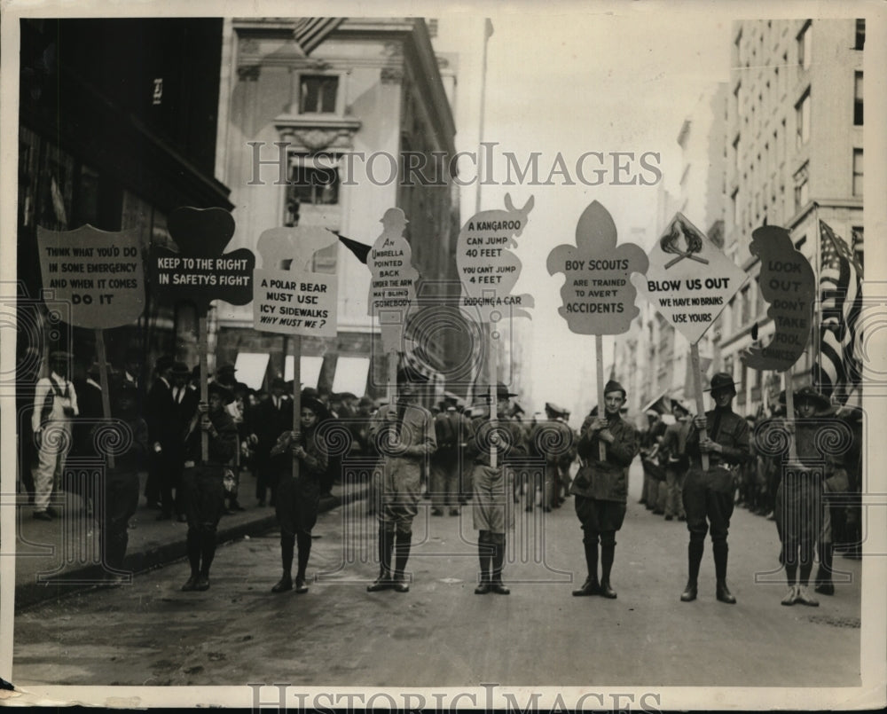 1922 Press Photo New York 15,000 children open "Safety Week" NYC - neny00661 - Historic Images