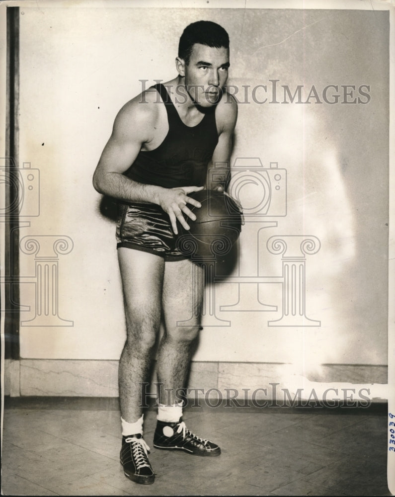 1935 Press Photo Oliver Scott, Syracuse University Basketball Team, New York - Historic Images