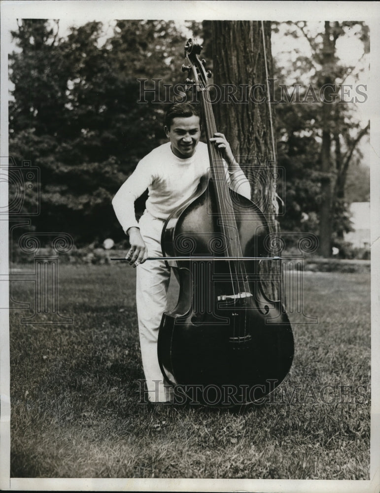 1933 Press Photo Barney Ross light heavyweight champ & a base viol - nes21088 - Historic Images
