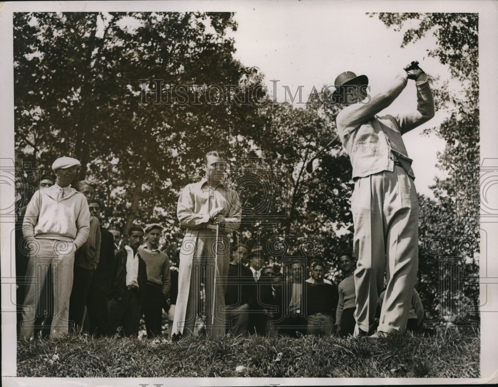 1935 Press Photo Ly Lafoon, Craig Wood tee off in practice for Ryder Cup in NJ - Historic Images