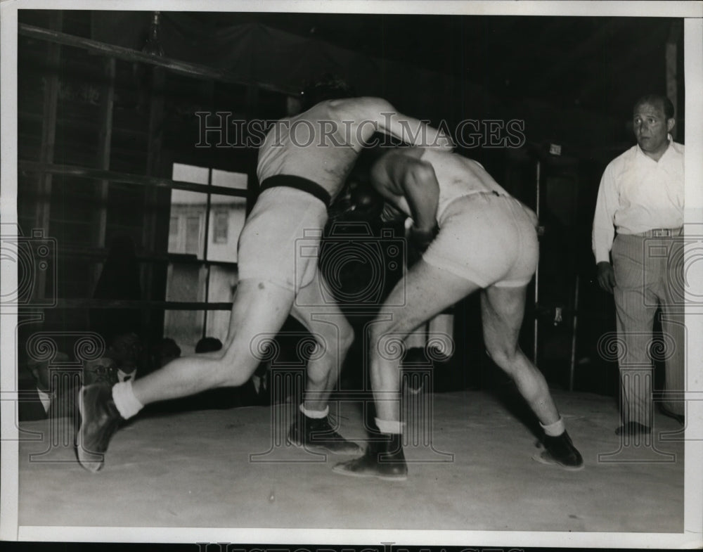 1934 Press Photo Barney Ross on rt vs sparring partner Rafferty - nes28928- Historic Images